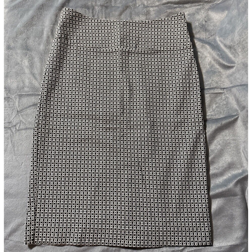 Women’s Margaret M Pencil Skirt, Black And White, Size Small